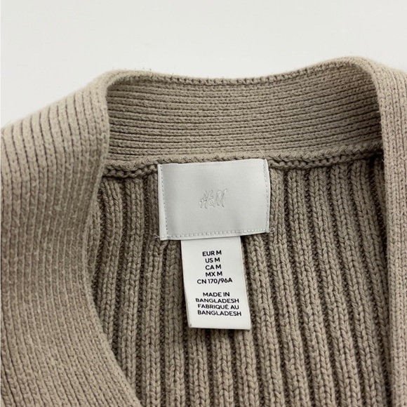 H&M thick ribbed sweater / cardigan - Picture 2 of 6